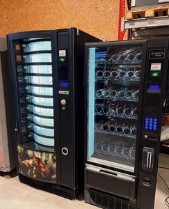 Vente en gros de distributeurs automatiques commerciaux pour collations et boissons-Accepte les paiements par carte de crédit en espèces, jeton compris - Product Image 4