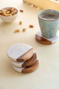 จานรองแก้วไม้หินอ่อนทรงกลมสำหรับเครื่องดื่มที่บ้านสำนักงานหรือบ้านโรงแรมอุ่นสำหรับโต๊ะใช้วางถ้วยและที่วางเครื่องดื่มทันสมัย - Product Image 5