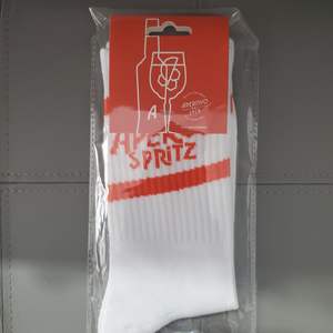 Aperol Spritz Blanc avec Orange Chaussettes Nouveau Jamais Porté Apertivo 1919 Rare - Product Image 3