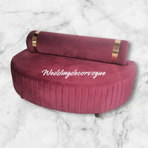 Carved Wedding Sofa Hotel Chair for Elegant Weddings and Events - Product Image 5