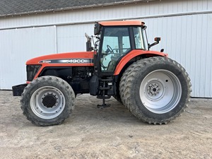 Tractor Agrícola AGCO DT200 Usado de 2003 a Precio de Fábrica, Maquinaria Agrícola de Trabajo Pesado con Accesorios Disponibles Ahora en Stock - Product Image 5