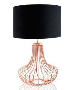 Lampe de table avec abat-jour en tissu, laiton antique, design contemporain de luxe en métal par METAL WAVE pour la décoration de la maison - Product Image 3