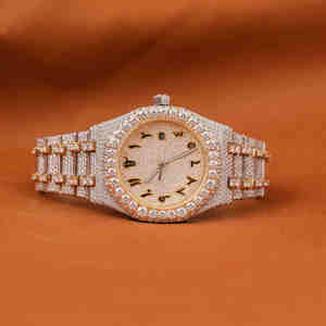 Moissanite Arabic dial หน้าปัดตัวเลขออโต้วันที่เพชรสีโรสโกลด์ดีไซน์เฉพาะสายสแตนเลสอะนาล็อก20มม. - Product Image 1