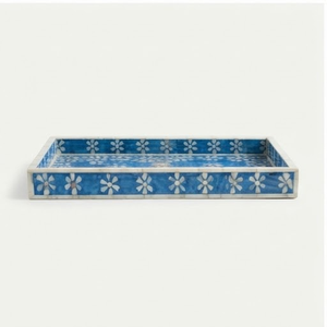 Plateau décoratif rectangulaire effet céramique rustique avec incrustation d'os motif floral bleu, design écologique pour mariage - Product Image 4