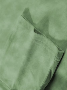 Ensemble 2 pièces décontracté en coton vert tie-dye avec t-shirt à col rond et short, personnalisable avec impression et délavage acide, 100 % coton respirant pour l'automne - Product Image 4