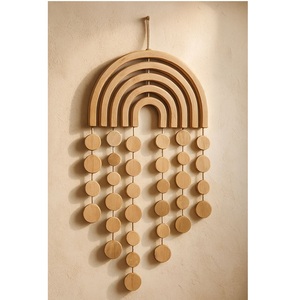 Cintre mural en bois fabriqué à la main classique idéal pour les intérieurs traditionnels et l'affichage mural décoratif à la maison - Product Image 4