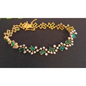 SB-1004 Diamond <b>Necklaces</b> Elegant and Luxurious Jewelry for Women - Product Image 1