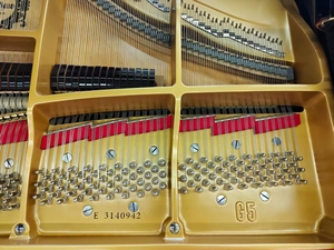 Piano à queue Yamaha G5E d'occasion en excellent état, livraison rapide, finition élégante d'origine, touches lisses, fabriqué au Japon G5 - Product Image 6