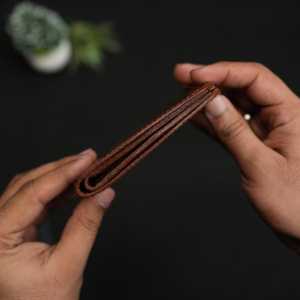 ไม่ใช่. กระเป๋าสตางค์แบบพับสองตอน 81 ใบ ทำด้วยมือ คลาสสิก ตกแต่งด้วยการเย็บแบบเต็มหนัง ทำจากหนังฟูลเกรนสีน้ำตาลวินเทจ - Product Image 3