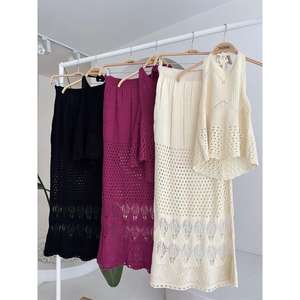 Conjunto de Punto Estilo Bohemio con Espalda Descubierta y Diseño Calado 10083-025 - Product Image 3