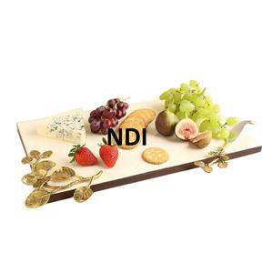 Plateau de serveur décoratif multifonctionnel de luxe fait à la main en acier inoxydable rectangulaire de haute qualité pour la cuisine à domicile - Product Image 1