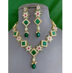 Ensemble de collier et de boucles d'oreilles de haute qualité, plaqué or, avec pierres Kundan, pour collection de vêtements de mariage pour femmes - Product Image 1