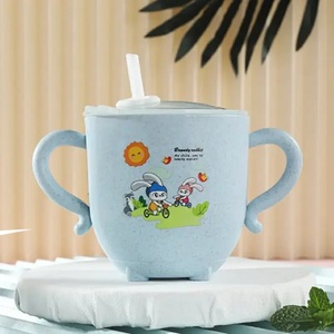 Logotipo personalizado Vasos de plástico para bebés Nuevo diseño Alimentos y artículos de regalo MOQ bajo para coctelera de leche de agua para recién nacidos y niños pequeños - Product Image 1