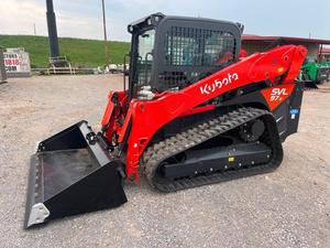 Cargadora de orugas compacta Kubota SVL97-2 de alto rendimiento con accesorios utilitarios, motor diésel Perkins de 75KW de alta eficiencia operativa - Product Image 1