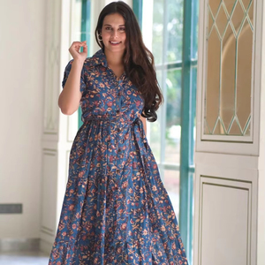 เดรสยาวปานกลางลายดอกไม้พิมพ์มือสีสันสดใส คอวี ติดกระดุม ลายเรียบ สไตล์ทางการ เหมาะสำหรับใส่ไปเที่ยวทะเล - Product Image 1