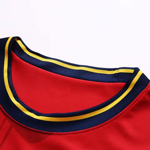 Camiseta de fútbol personalizada de calidad superior para hombre, camisetas de fútbol de talla grande sostenibles, ropa de fútbol a la venta - Product Image 4