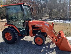 Mini tracteurs 4x4 25 CV Kubota B23 Series B25D à 4 roues motrices, économiques, avec roulement, moteur, pompe et boîte de vitesses inclus - Product Image 5