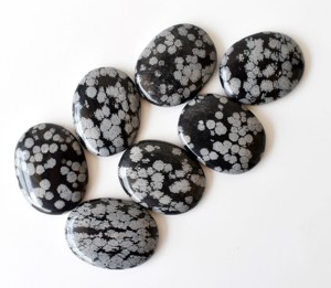 Piedras de Obsidiana Copo de Nieve al por Mayor, Piedras Curativas Naturales para Meditación y Decoración - Product Image 5
