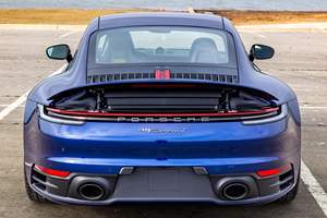 2024 911 Carrera T Coupé Boîte manuelle 7 vitesses, Moteur 6 cylindres à carter plat biturbo, Très bien équipé, Non modifié - Product Image 4