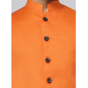 Chaleco Naranja de Diseñador para Hombre en Oferta, para Ocasiones Especiales, Bodas y Fiestas Nocturnas, Disponible a Precio de Fábrica - Product Image 1