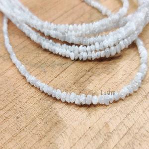 ลูกปัดเพชรดิบธรรมชาติสีขาวหิมะ ขนาด 2-3 มม. ยาว 15 นิ้ว ยี่ห้อ LUSTRE ของขวัญคริสต์มาสสำหรับทำเครื่องประดับ - Product Image 1