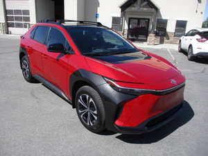 Toyota bZ4X XLE 2025 Refinado de 4 Puertas Tipo Crossover - Product Image 3