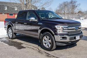 Ford F-150 Lariat 4x4 2018 Usada en Buen Estado, Motor V8 de 5.0 Litros, Equipamiento Completo, Mayormente sin Modificaciones - Product Image 1