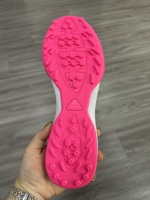 Semelle de chaussure de football en caoutchouc antidérapante professionnelle Wolf Brand, légère, durable, haute performance, respirante, pour l'entraînement