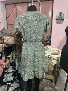 Elegante vestido floral bohemio para mujer, ligero, elegante e ideal para vacaciones, fiestas informales, paseos por la playa y escapadas relajantes - Product Image 2