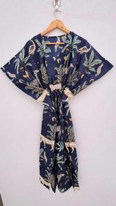 Caftan en coton indien fait à la main Robe longue au sol design floral de haute qualité pour les mamans Vêtements de nuit de plage Impression numérique - Product Image 4