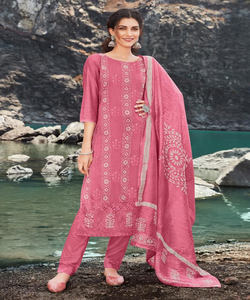 Atractivo Top Lahenga Choli de Seda Georgette con Bordado Intenso de Lentejuelas, Ropa Étnica para Bodas, Precio al por Mayor - Product Image 4