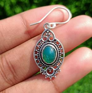 ต่างหูเงินแท้ 92.5 ชุบเงิน ประดับพลอยสีเขียวออนิกซ์ ดีไซน์น่ารัก งานแฮนด์เมด ของขวัญเครื่องประดับสุดพิเศษสำหรับผู้หญิงและเด็กในโอกาสวันครบรอบ - Product Image 3