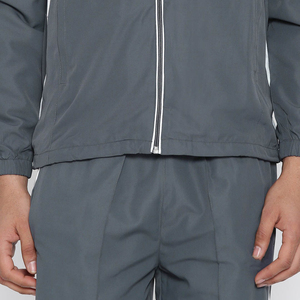 Conjuntos Deportivos para Hombre de Alta Calidad, 95% Poliéster, 5% Spandex, con Estampado a Color - Product Image 5