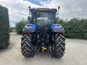 2020 New Holland T6.145/4WD Tracteur Chargeur TD105 Équipement de machines agricoles pour l'agriculture Composant de moteur de base inclus - Product Image 4