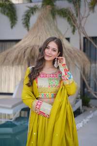 Ensemble moderne de lehenga choli et dupatta pour fêtes et mariages, nouvelle collection de créateur, en soie VICHITRA, séchage rapide, toutes saisons - Product Image 2