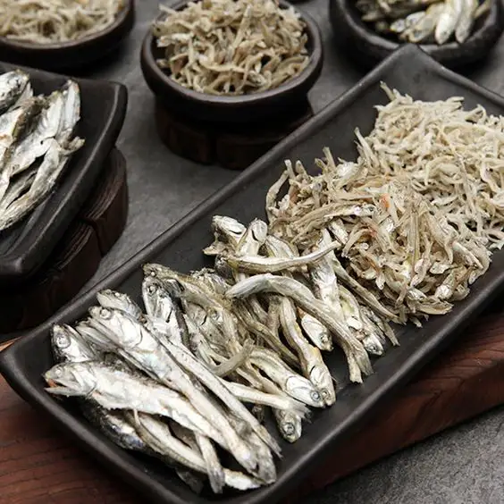 Exporting dried anchovies of all kinds, 100% natural, good prices, seafood, high quality