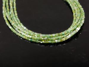 Collar de cuentas de diamantes verdes Suministros para hacer joyas verdes Forma de cubo Venta al por mayor para hacer joyas DIY Alta calidad 2mm facetado - Product Image 2