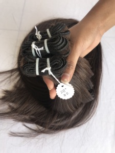 Extensions brutes de qualité supérieure de 28 '', 100% humains, vison cambodgien, temple indien, vierge, droite, 12 donneurs uniques, couleur du vendeur indien - Product Image 3