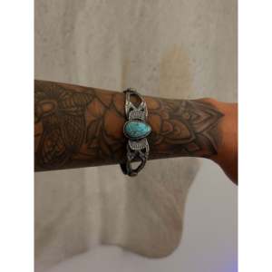 Kindale Billah Kingman Fashion <b>Cuff</b> <b>Bracelet</b> with Turquoise & Sterling <b>Silver</b> Elegant Kingman Turquoise & <b>Silver</b> <b>Cuff</b> for Women - Product Image 2