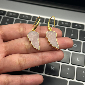 Boucles d'oreilles pendantes en forme d'ailes de pierre de lune pêche véritable, plaquées or 18 carats, vente en gros, bijoux de qualité supérieure, idéal pour un cadeau - Product Image 6