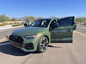 Ventes aux enchères 2021 SQ5 AWD, Vert Métallisé District, Packs Prestige et S Sport - Product Image 5