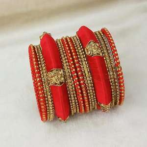 Conjunto de joyería fina Sejal, brazalete de hilo de piedra austriaca roja chapada en oro, modelo 1403726_2.4 - Product Image 1