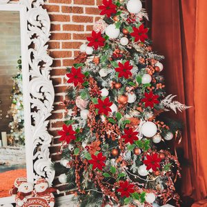 <span class=keywords><strong>Guirlande</strong></span> artificielle <span class=keywords><strong>de</strong></span> poinsettia <span class=keywords><strong>de</strong></span> Noël avec baies rouges et feuilles <span class=keywords><strong>de</strong></span> <span class=keywords><strong>houx</strong></span> Décoration <span class=keywords><strong>de</strong></span> Noël - Product Image 3
