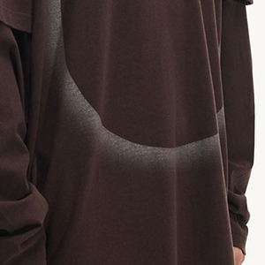 Fournisseur de T-shirts OEM surdimensionnés à double couche en tricot imprimé, lourds, confortables et élégants, option streetwear, motif personnalisé - Product Image 6