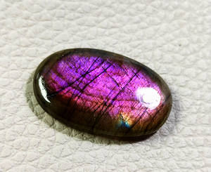 Excellent Labradorite Gemstone Cabochon Labradorite Gemmes Polies Forme Ovale Violet Flashy Pierre Naturelle en Gros - Product Image 3