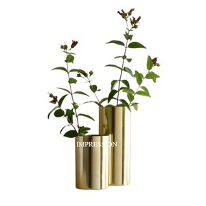 Lot de 2 vases à fleurs au design moderne fantaisie, tailles et couleurs personnalisées, écologiques, faits à la main, en aluminium poli doré, très vendus - Product Image 1