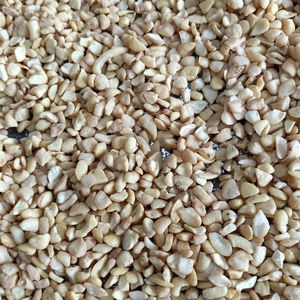 Vente flash ! Noix de Cajou Cassées SANTIGO Noix et Noyaux de Cajou WS LP SP Faible MOQ - Product Image 1