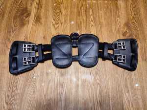 Circunferencia de cuero de caballo portátil cómoda de alta calidad Circunferencia de cuero Ecuestre-Rub International Black Tamaño personalizable y logotipo - Product Image 3