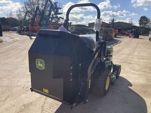 Mini-tracteur tondeuse autoportée diesel 2026 vert-jaune DIY avec bac de ramassage arrière de 200 L pour jardin, ferme et sentiers - Product Image 5
