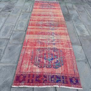 Alfombra de 3.2x10.8 pies, Alfombra Turca, Alfombra Persa Vintage de Lana Roja - Product Image 1